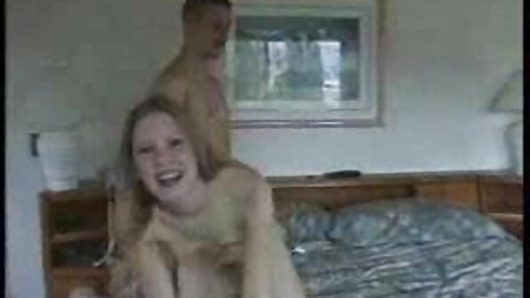 Het MILF Erica Lauren gör det stygga